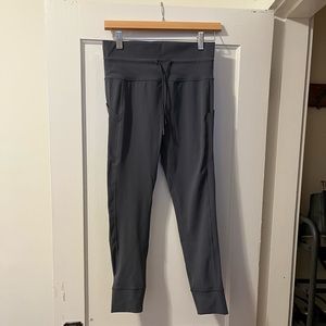 Vuori Daily Pocket Legging in Azure Womens M